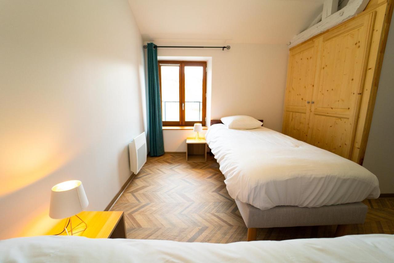 L'Azimut Hotell Senez Exteriör bild